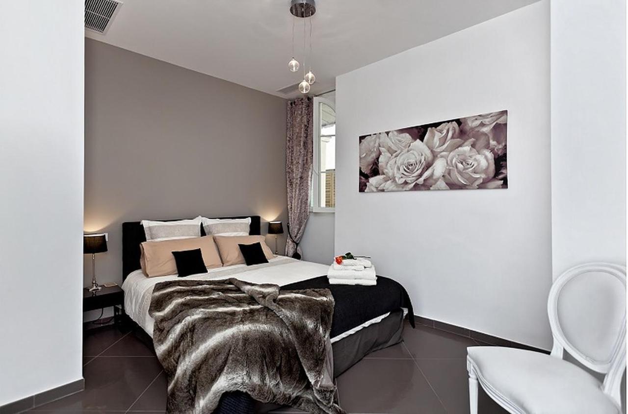 Sunlight Properties - Amourviolette - Central Apartment W Rare Terrace Ница Екстериор снимка